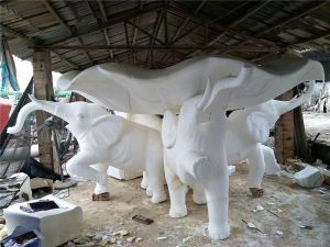 泡沫雕塑